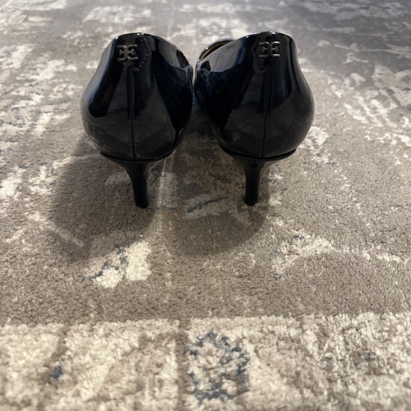 Sam Edelman Black patent leather kitten heel size 9 - Picture 3 of 3